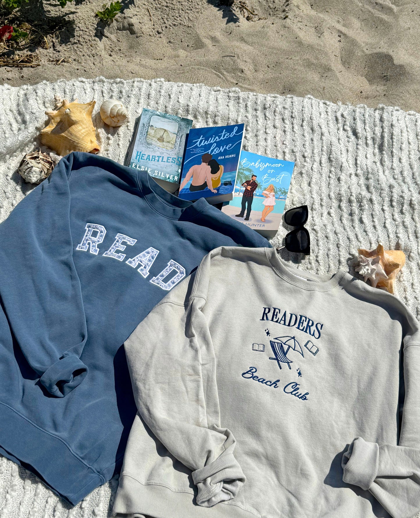READ Seashell Sweatshirt